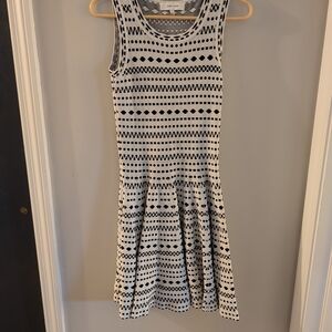 John + Jenn Black and White Patterned Sleeveless Dress